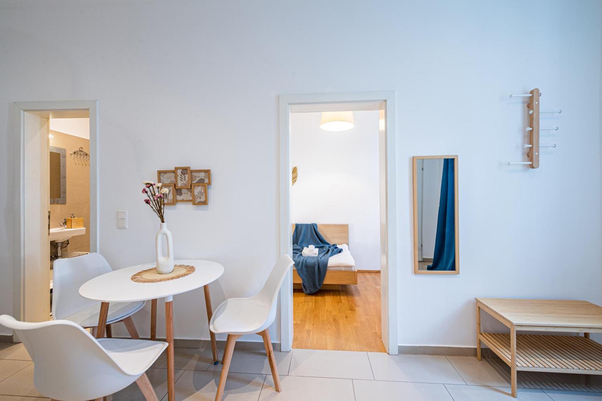 Vienna My City Apartment Garden View Bagian luar foto