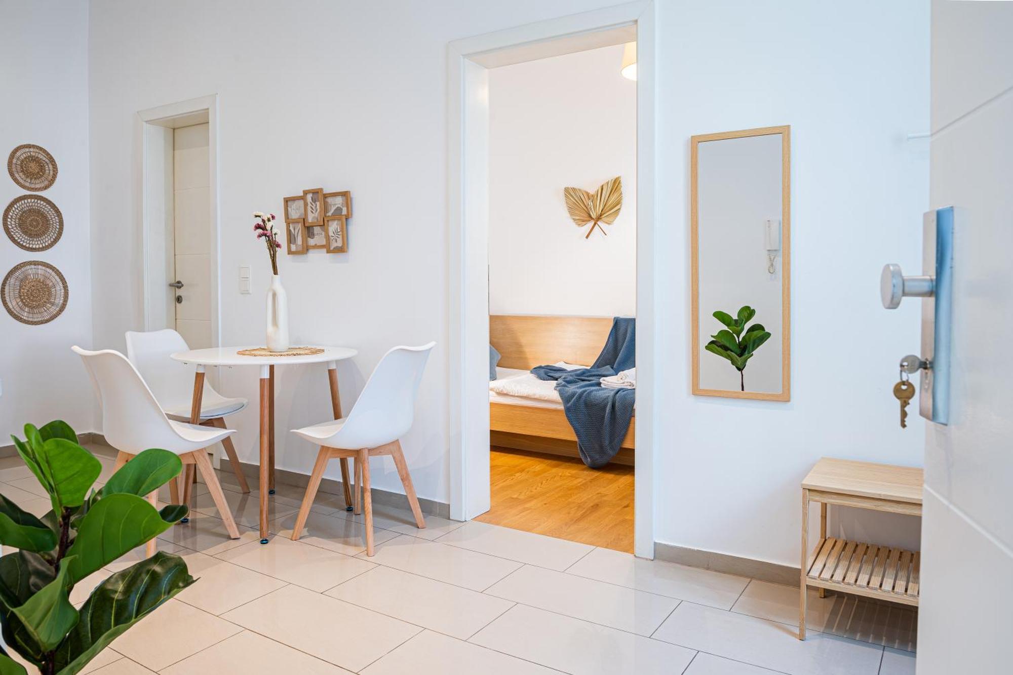 Vienna My City Apartment Garden View Bagian luar foto