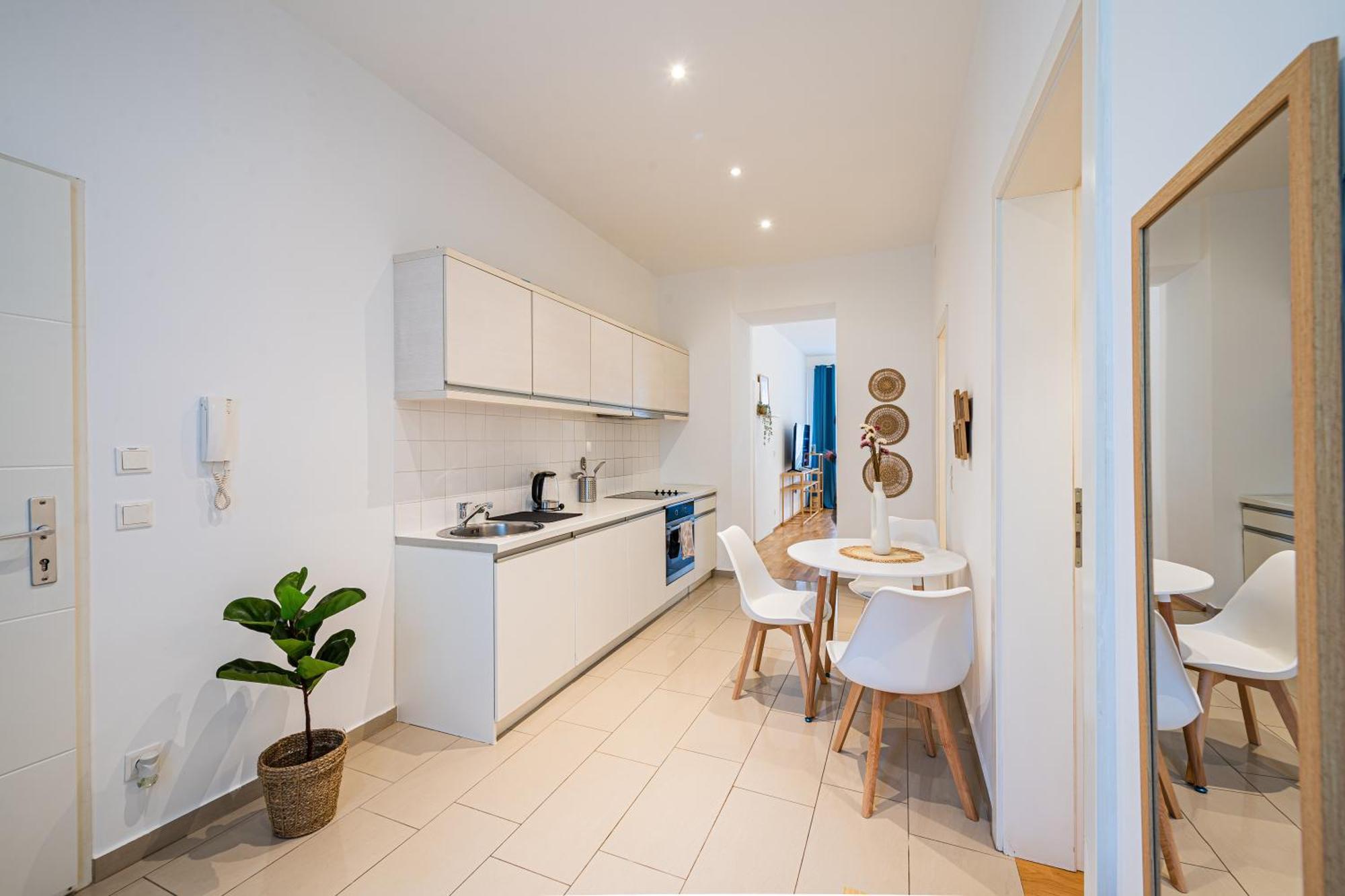 Vienna My City Apartment Garden View Bagian luar foto